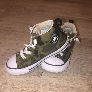 GUC camo converse toddler size9 high-top